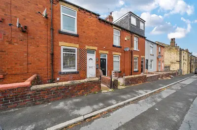 Beech Street, Tingley, WF3