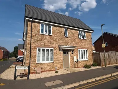 Lunnun Road, Banbury, OX16