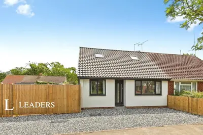 Swanbourne Road, Wick, BN17