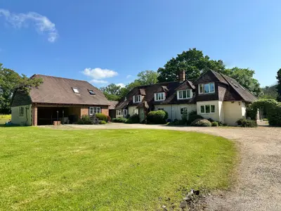 Old Calmore, SO40
