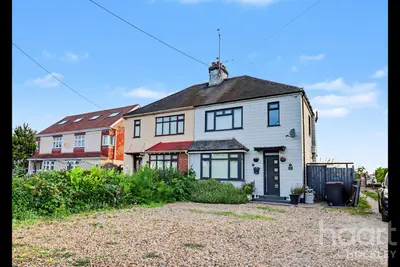 Southend Road, Rochford, SS4