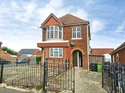 Jubilee Avenue, Portsmouth, PO6