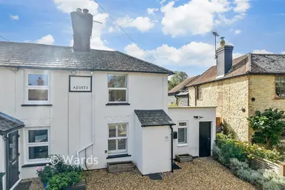 Rock Hill Road, Egerton, TN27