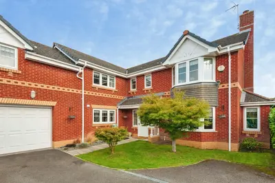 Fox Bank Close, Widnes, WA8