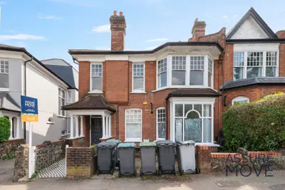 Flat 1, 26 Dukes Avenue, London, London, N10 2PT