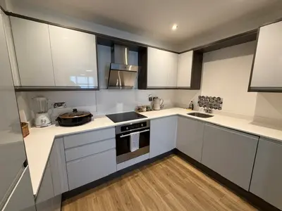 Kensington Court, Luton, Beds