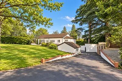 Ottershaw Park, Ottershaw, KT16