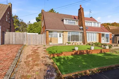 Wilbury Drive, Dunstable, LU5