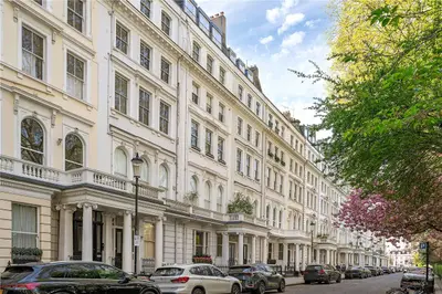 Cornwall Gardens, London, SW7