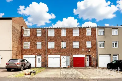 Mimosa Close, Harold Hill, RM3