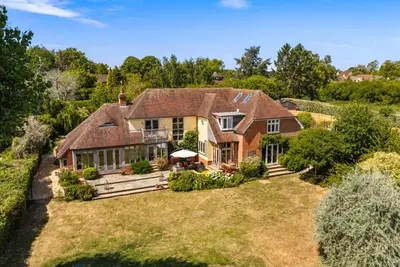 Beavers Hill, Farnham, Surrey, GU9 7DF