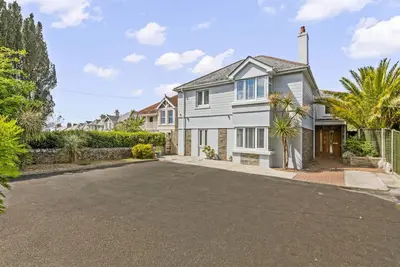 Plymstock Road, Plymstock, PL9