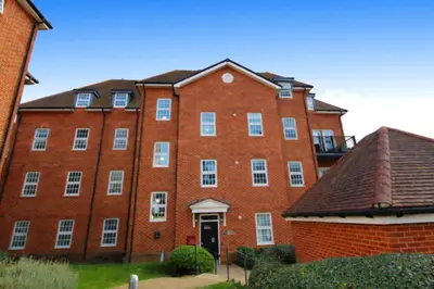 15 Collison Avenue, Barnet EN5 3BQ