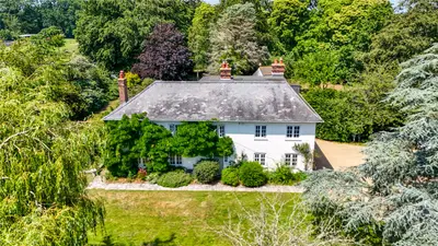Burley Road, Winkton, BH23