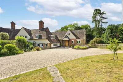 Lodge Hill Road, Lower Bourne, Farnham, Surrey, GU10 3RD