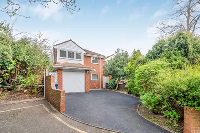 The Avenue, London, N3