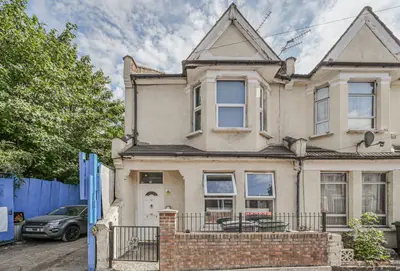 10 St Loys Road, London