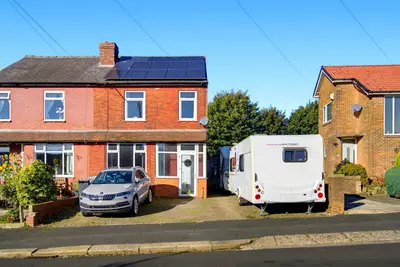 Mount Avenue, Huddersfield, HD3