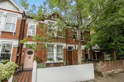 Flat 3, 107 Mill Hill Road, London