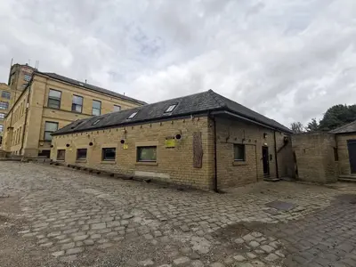 Upper Blakeridge Lane, Batley, WF17