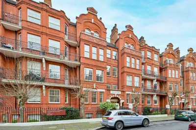 46 Hamlet Gardens, London
