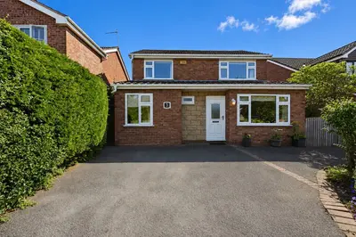 Nairn Avenue, Holmes Chapel, Cheshire, CW4