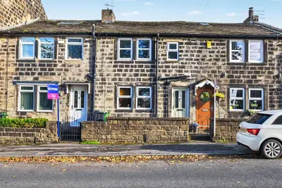 Apperley Lane, Yeadon, LS19