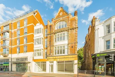 Three Pigeons House, W5