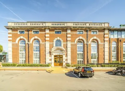 Great West Road, Hammersmith, W6