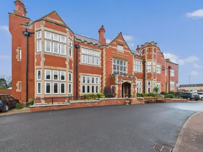 Blundellsands Road West, Crosby, L23