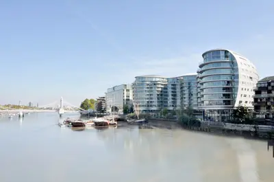 Albion Riverside, 8 Hester Road, SW11 4AR