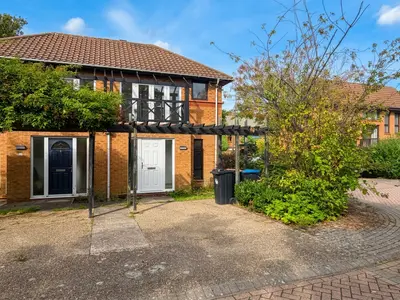 Cockerell Grove, Shenley Lodge, MK5