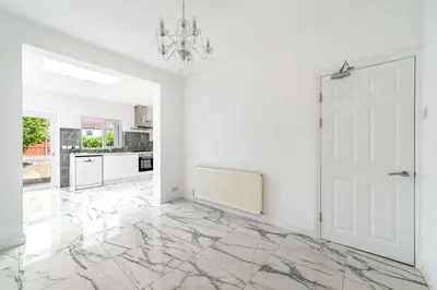 Sanderstead Road, London, E10 7PP