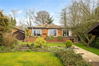 Old Watling Street, Flamstead, St. Albans, Hertfordshire, AL3 8HJ