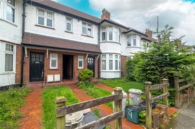 Warlters Close, Holloway, N7
