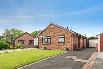Woollam Drive, Ellesmere Port, CH66