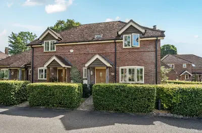 Farriers Close, Preston Candover, RG25