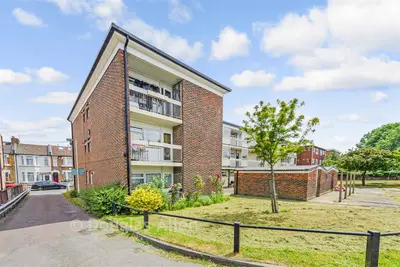 Prospect Road, Woodford Green, IG8