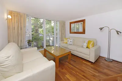 Mulberry Close, London, NW3