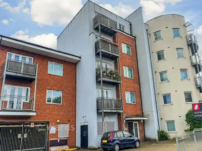 James Watt Way, Erith, DA8