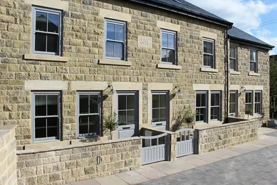 Devonshire Yard, Harrogate, HG1