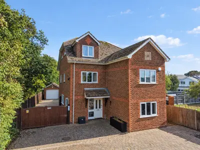 Lulworth Close, Hamworthy, BH15