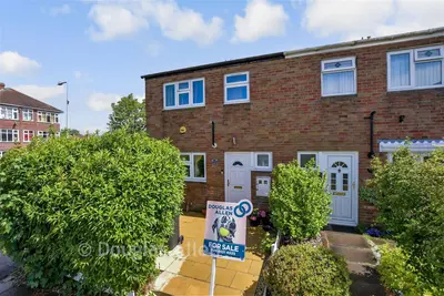 Pershore Close, Ilford, IG2