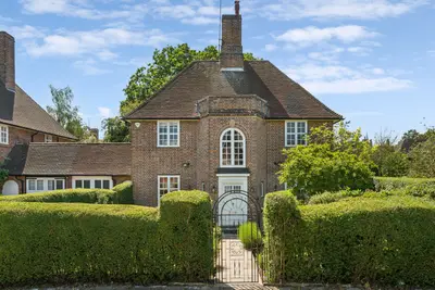 Cotman Close, Hampstead Garden Suburb, NW11