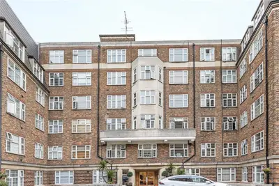 College Crescent, London, NW3