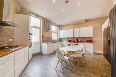 Burns Street, NG7