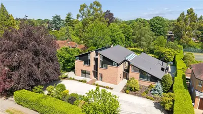 Hervines Road, Amersham, Buckinghamshire, HP6 5HS