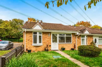 Lewes Close, Eastleigh, SO50