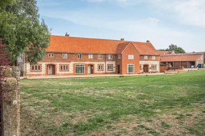 Three Bedroom Period Home with Sunset