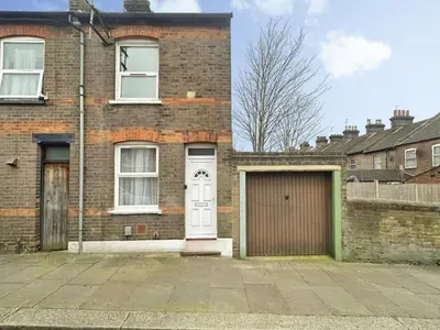 Cowper Street, Luton, LU1